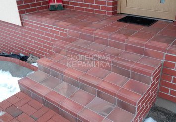 Ступень с насечками прямой угол Stroeher 4824(316) patrizierrot ofenbunt