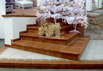 Угловой подступенок Stroeher 9000(841) rosso